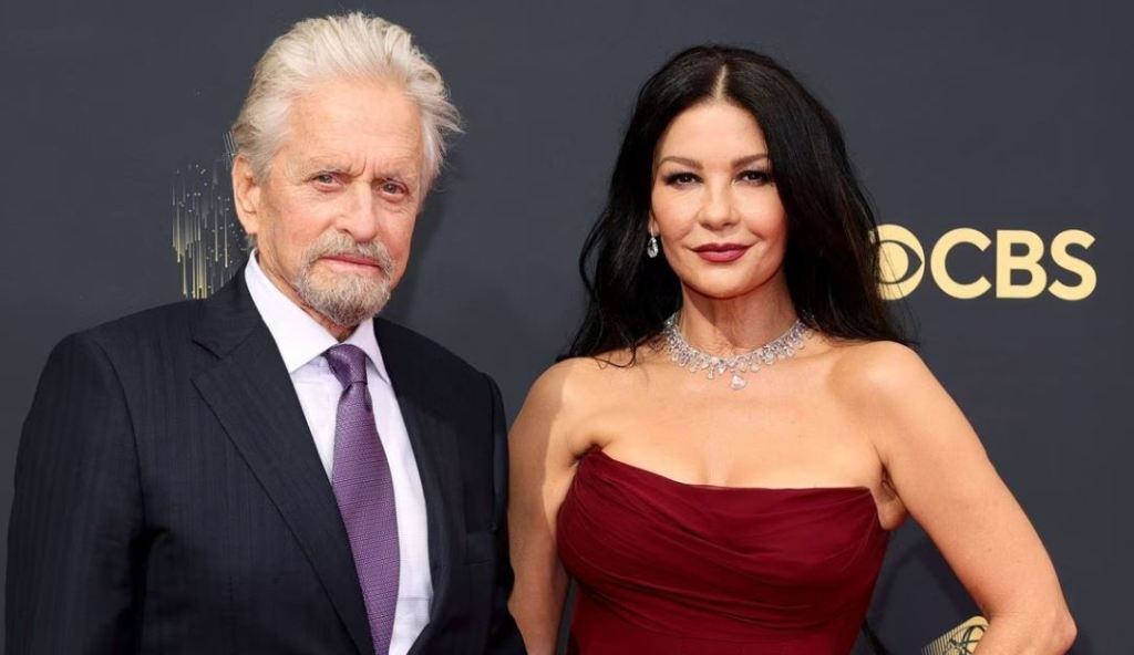 Esta é a casa de Catherine Zeta Jones e Michael Douglas que está à venda