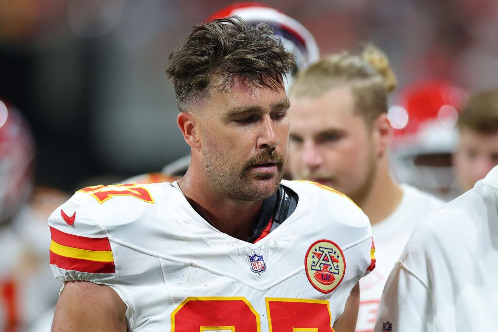 Travis Kelce estava acabado no primeiro jogo da temporada, ao qual Taylor Swift não compareceu